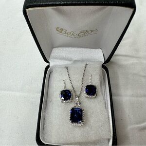 NIB Belk Blue Sapphire Sterling Silver Earrings Necklace Set Emerald Cushion Cut